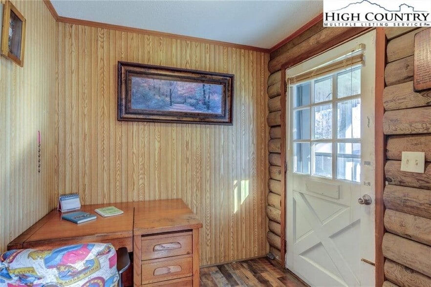 More Photos Of 71 E Cheek St, Sparta Apartments For Sale