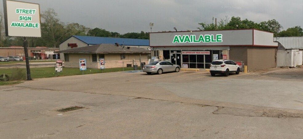 Primary Photo Of 2702 N Main St, Liberty General Retail For Lease