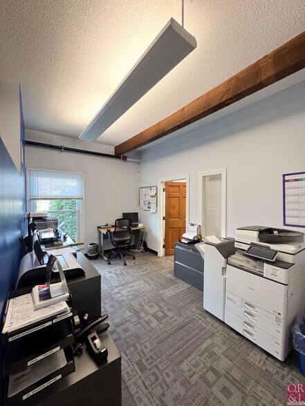 More Photos Of 150 Capital Dr, West Springfield Office For Sale