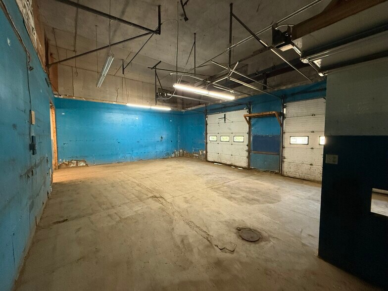 More Photos Of 36 Main St, Mexico General Retail For Sale