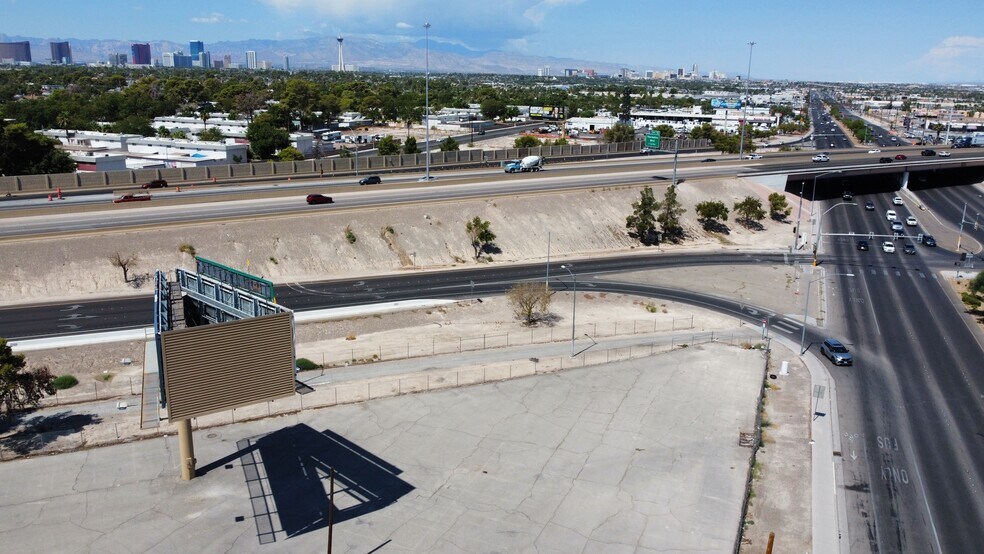 More Photos Of 3984 Boulder Highway Hwy, Las Vegas Land For Lease