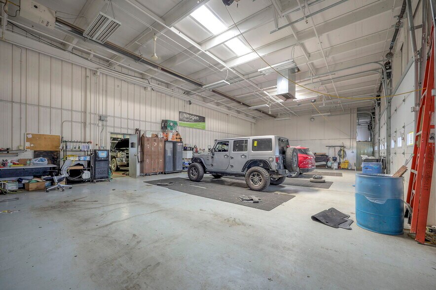 More Photos Of 3921 Frederick Ave, Saint Joseph Freestanding For Sale