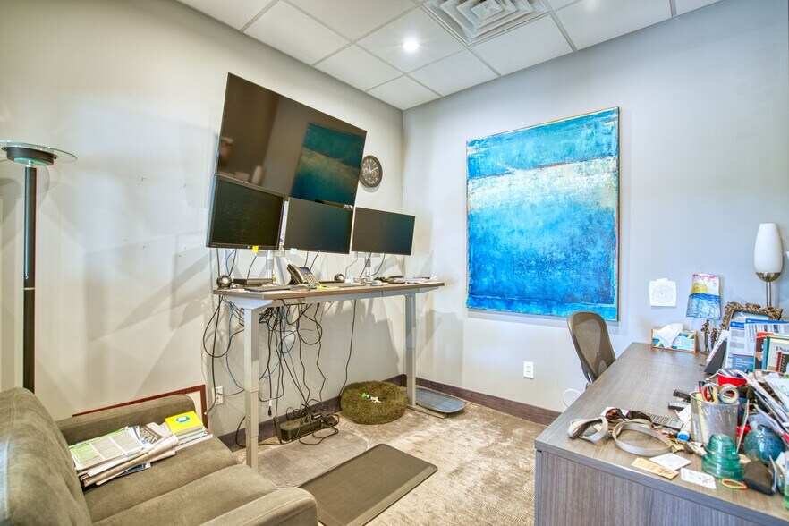 More Photos Of 3601 Arapahoe Ave, Boulder Office For Sale