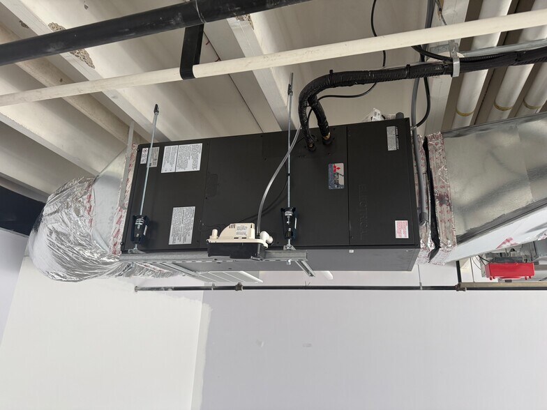 More Photos Of 39 Hanover St, Lebanon Office For Lease