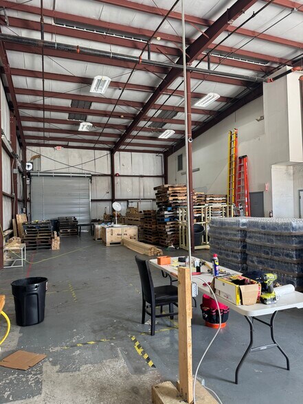 More Photos Of 280 W Central Blvd, Cape Canaveral Manufacturing For Sale
