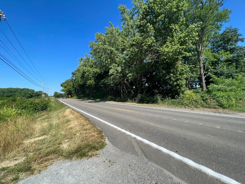 More Photos Of 3586 US HWY 42, Warsaw Office For Sale