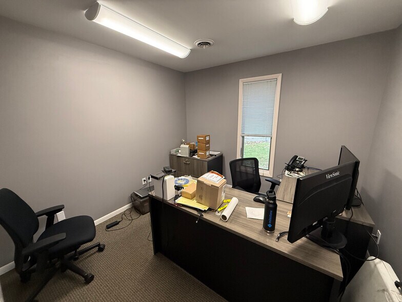 More Photos Of 862 Lenox Ave, Portage Manufacturing For Lease