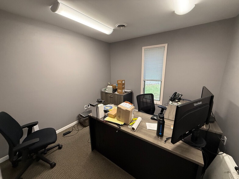 More Photos Of 862 Lenox Ave, Portage Manufacturing For Sale