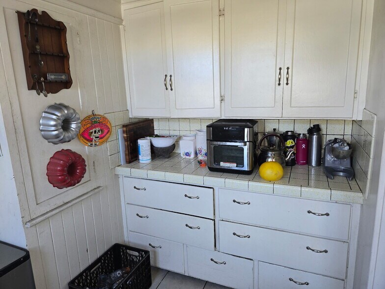 More Photos Of 623-625 S 2nd St, San Jose Dormitory For Sale