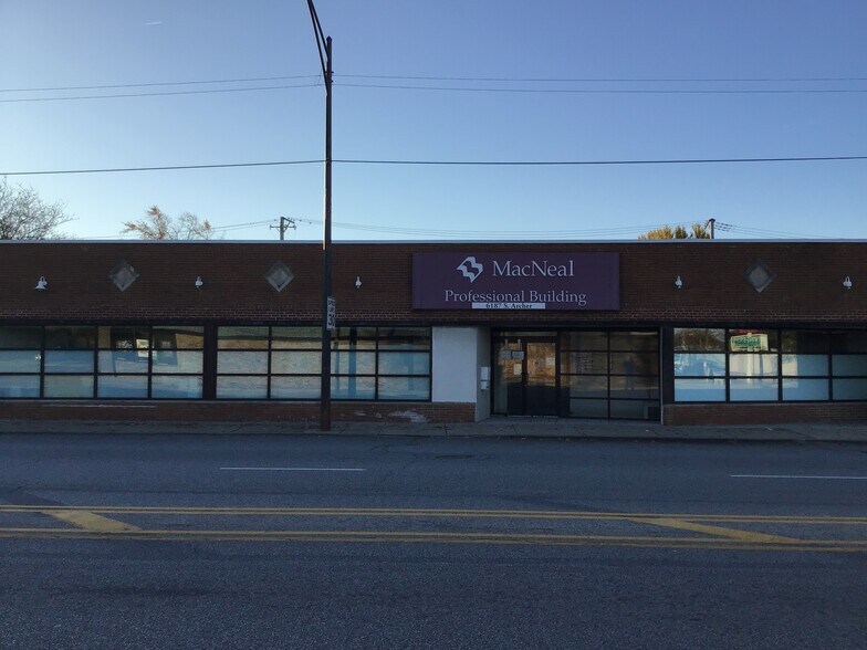 More Photos Of 6187 S Archer Ave, Chicago Medical For Lease