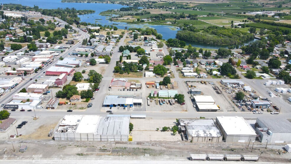 More Photos Of 602 Apple Way Ave, Oroville Warehouse For Sale