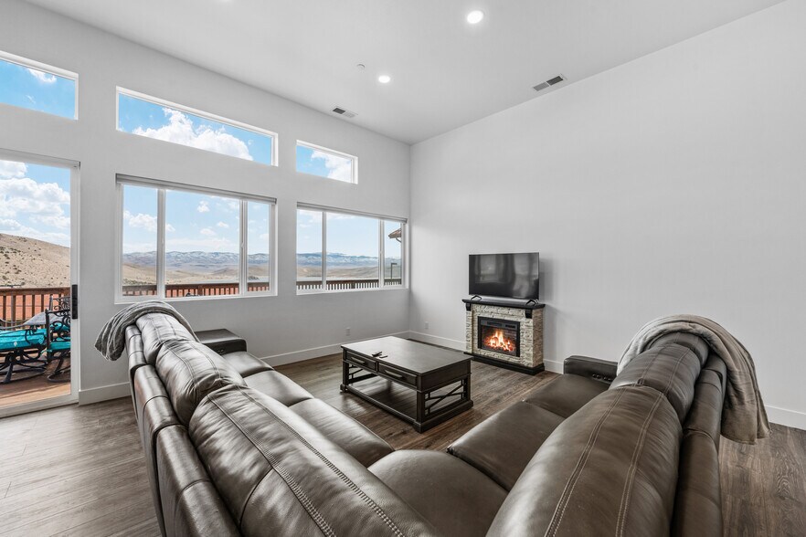 More Photos Of 1929 US-395, Gardnerville Apartments For Sale