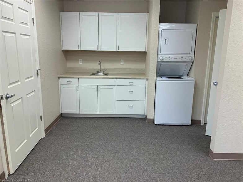 More Photos Of 1659 US Highway 27 N, Avon Park Medical For Sale