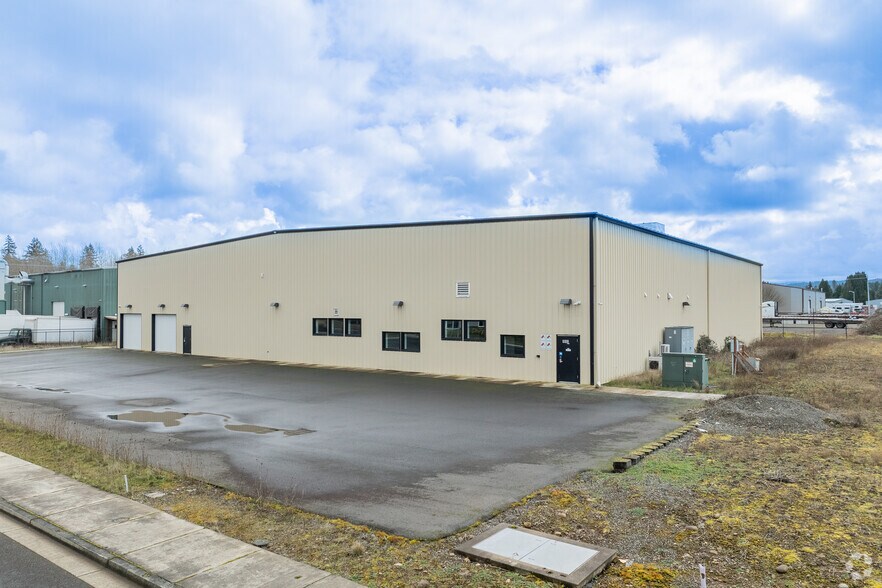 More Photos Of 980 NW Noble Dr, Estacada Food Processing For Lease