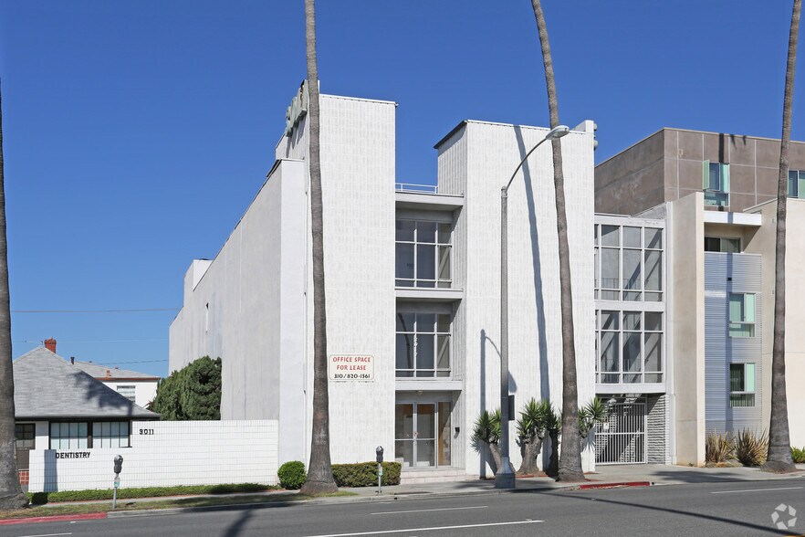 More Photos Of 3017 Santa Monica Blvd, Santa Monica Office For Sale
