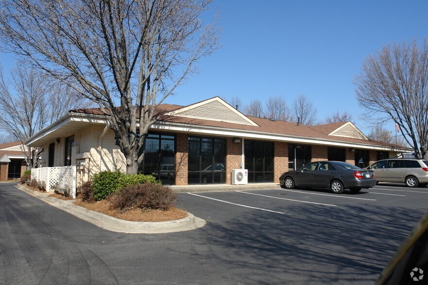 More Photos Of 6600 E W T Harris Blvd, Charlotte Office For Lease