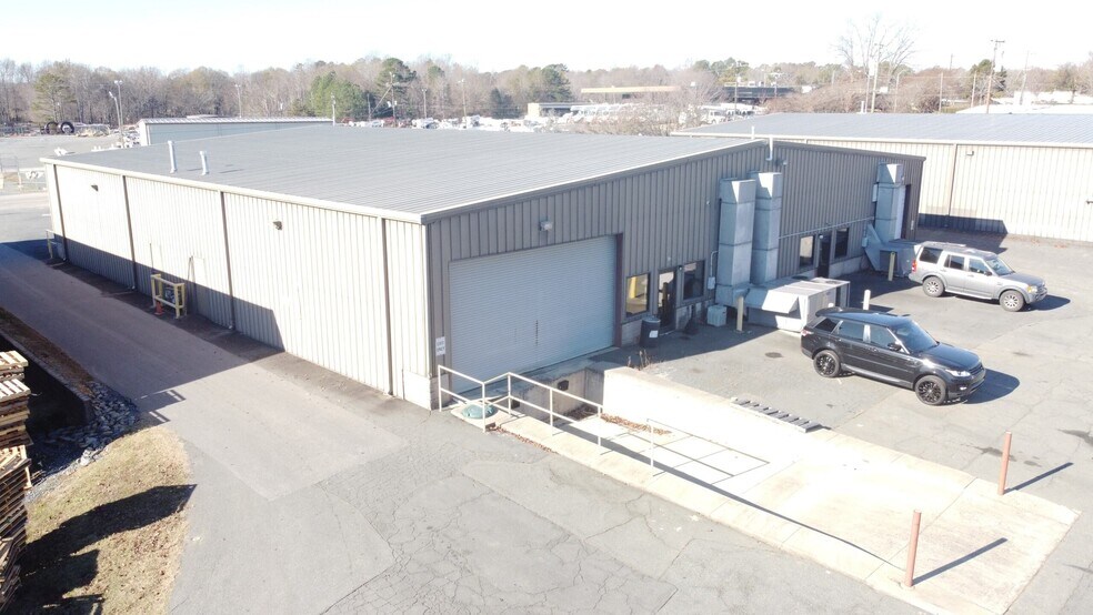 More Photos Of 3607 Gribble Rd, Stallings Warehouse For Lease