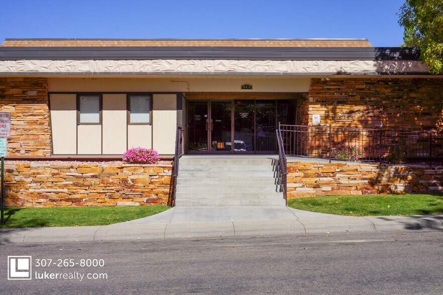 More Photos Of 940 E 3rd St, Casper Medical For Sale