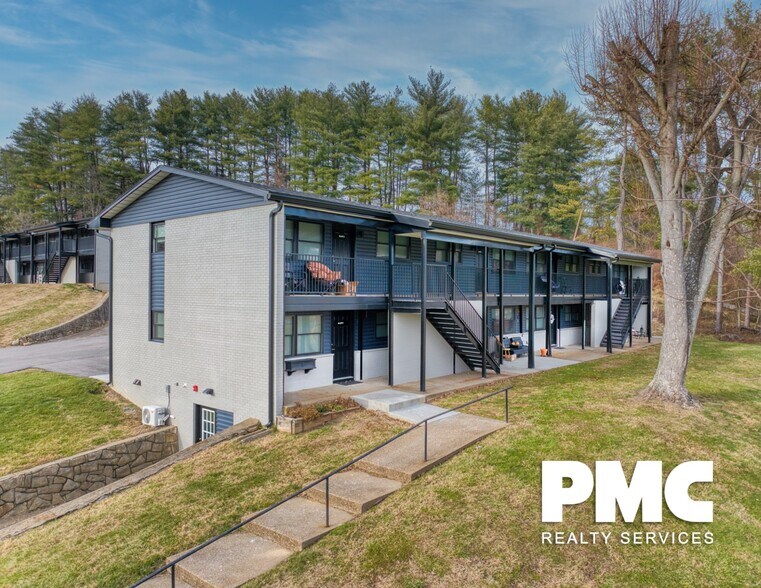 Primary Photo Of 46 Parkway Pl, Parkersburg Multifamily For Sale