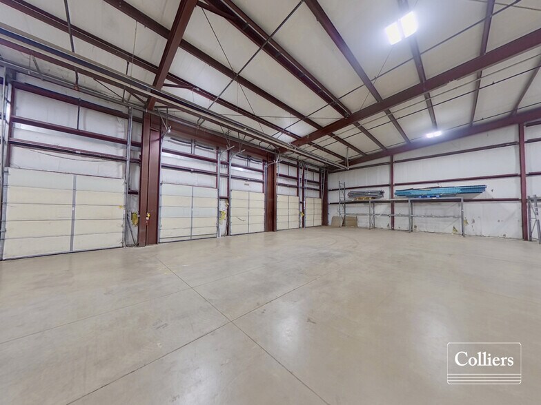 More Photos Of 1600 N 89th St, Fairview Heights Warehouse For Lease
