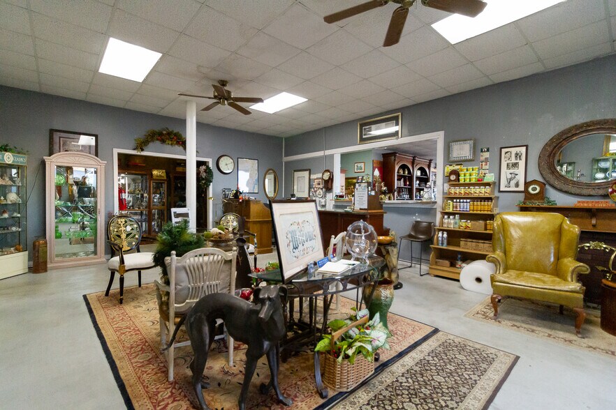 More Photos Of 512 Tift Ave S, Tifton Freestanding For Sale