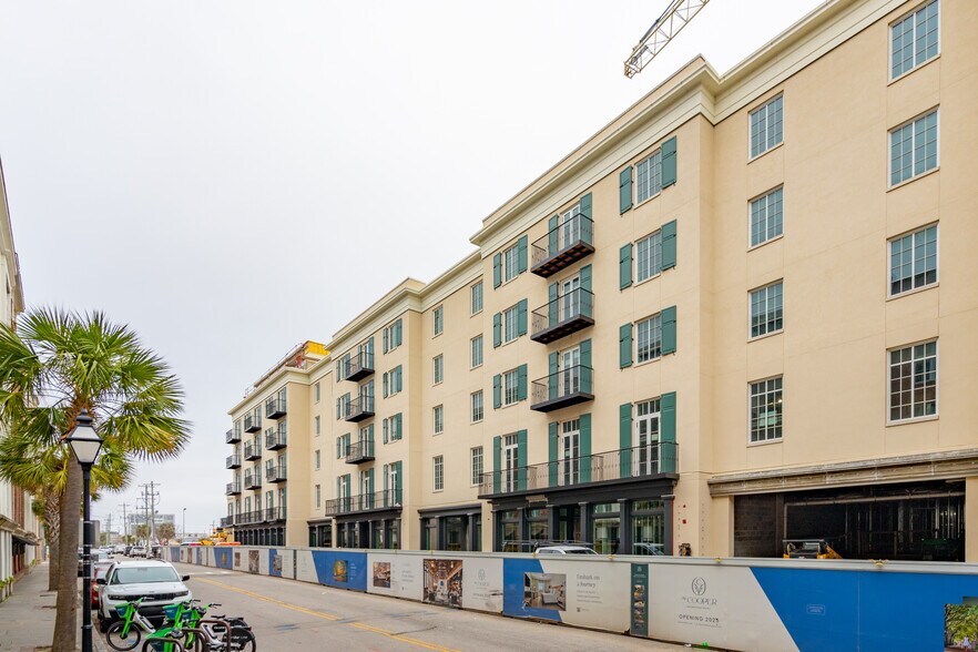 More Photos Of 176 Concord St, Charleston Hospitality For Sale