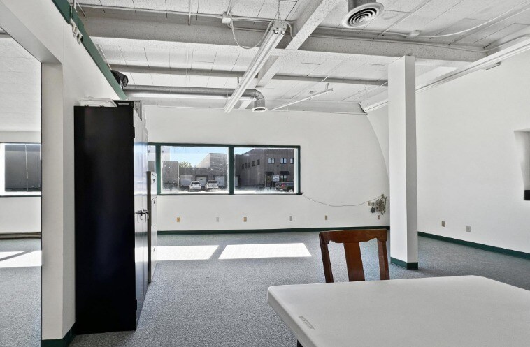 More Photos Of 805 E 10th St, Fairmont Warehouse For Sale