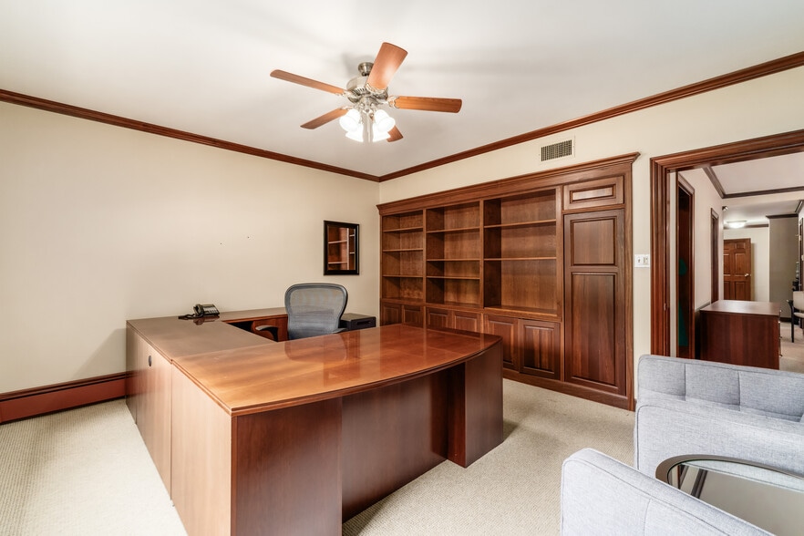 More Photos Of 53 W 3rd Ave, Columbus Office For Sale
