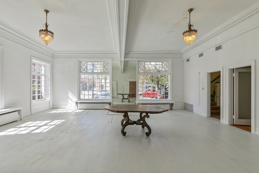 More Photos Of 2500 E Marshall St, Richmond Office For Lease