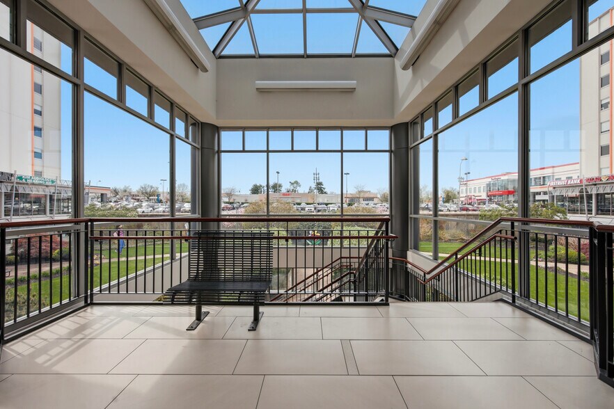 More Photos Of 261 Old York Rd, Jenkintown Medical For Lease