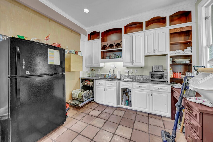 More Photos Of 118 S 4th St, Wilmington Hospitality For Sale
