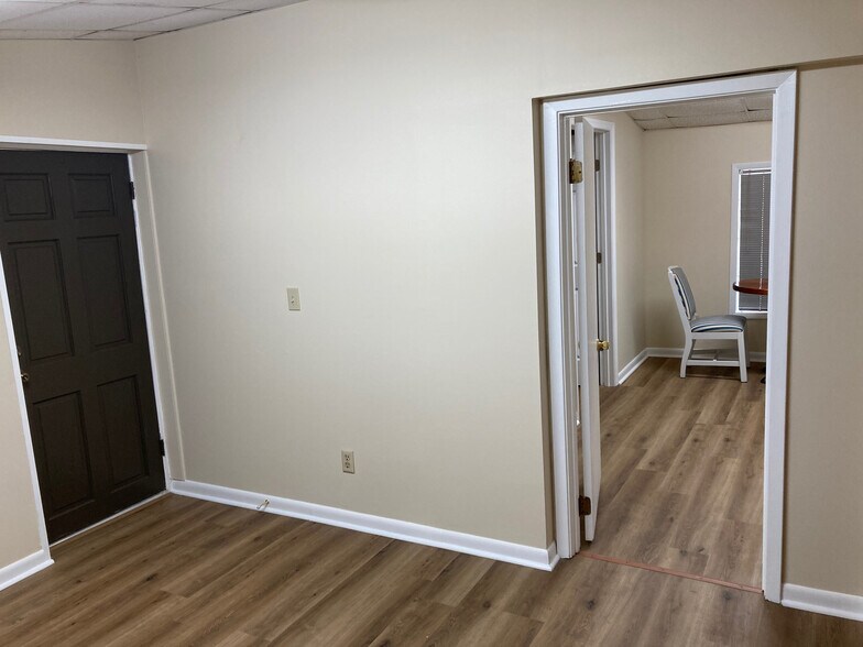 More Photos Of 2913 Optimist Dr, Marianna Office Residential For Lease