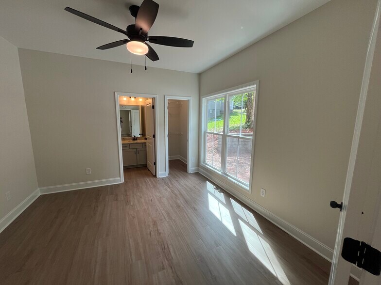 More Photos Of 116 Fern Cir, Clemson Specialty For Sale