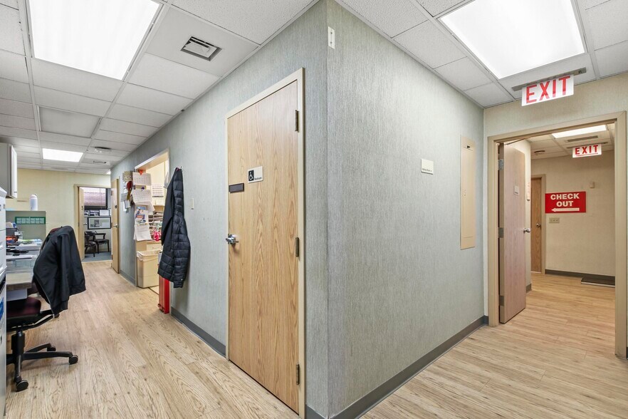 More Photos Of 200 S River St, Plains Medical For Sale