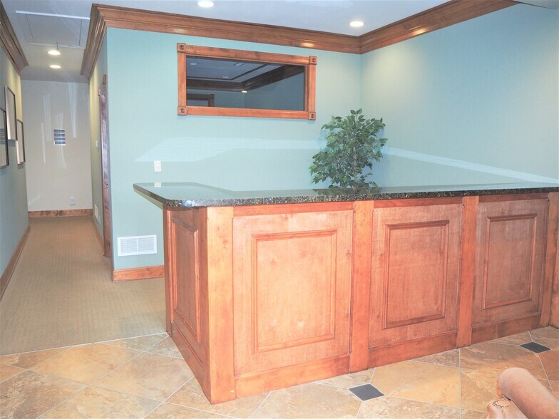 More Photos Of 60 Gailwood Dr, Saint Peters Medical For Lease