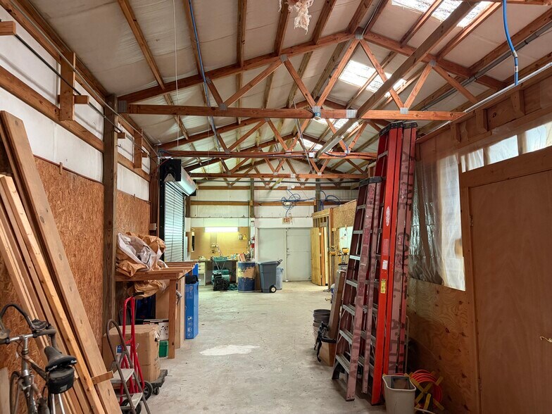 More Photos Of 2809 Edenvale Rd, Johns Island Industrial For Lease