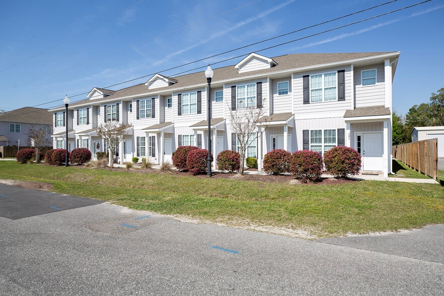 More Photos Of Village Rd @ Dresser Lane, Leland Apartments For Sale