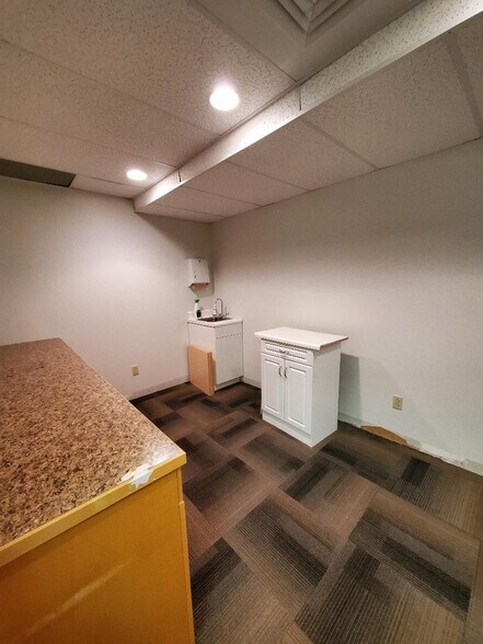 More Photos Of 279 New Britain Rd, Berlin Office For Lease