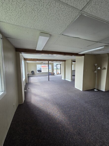 More Photos Of 101 S Black Horse Pike, Haddon Heights Storefront Retail Office For Lease