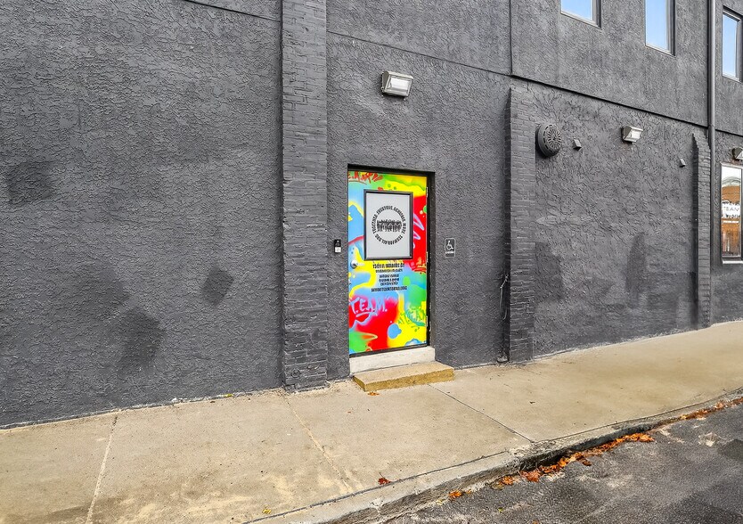More Photos Of 1501 N Walnut St, Wilmington Office For Sale
