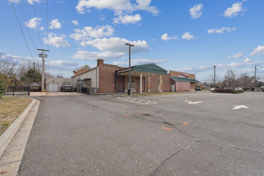 More Photos Of 2215 Middle Country Rd, Centereach Freestanding For Lease