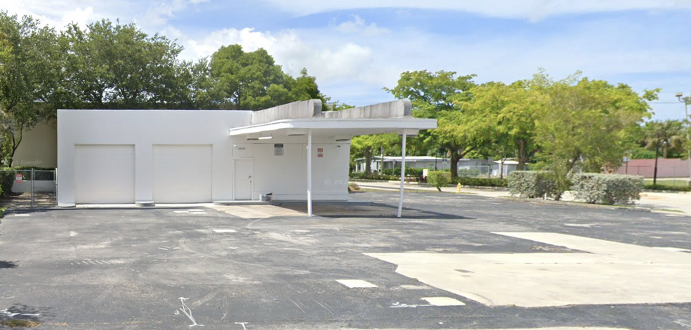 Primary Photo Of 3609 Broward Blvd, Fort Lauderdale Service Station For Sale