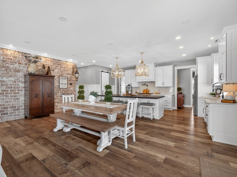 More Photos Of 15306 Covington Rd, Fort Wayne Flex For Sale