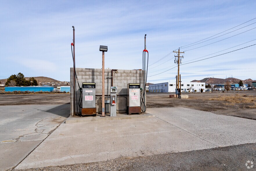 More Photos Of 276 E Parr Blvd, Reno Service For Lease