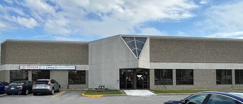 More Photos Of 1876-1936 Av 32E, Lachine Industrial For Lease