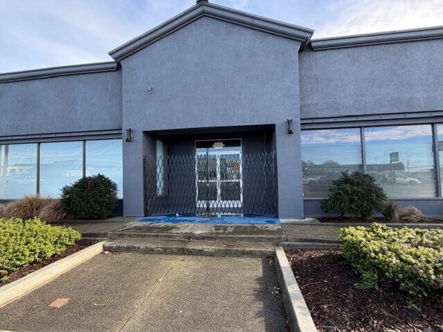 More Photos Of 2029 Broadway St, Eureka Storefront Retail Office For Sale