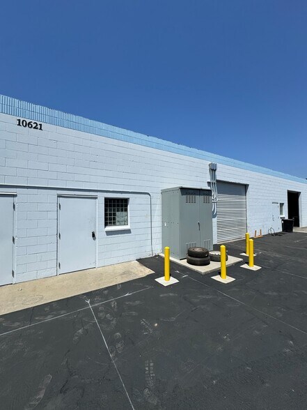 More Photos Of 10619-10621 Painter Ave, Santa Fe Springs Manufacturing For Lease