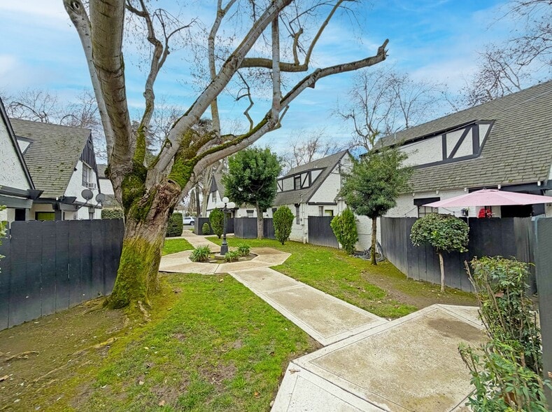 More Photos Of 607 E Marshall St, Turlock Apartments For Sale