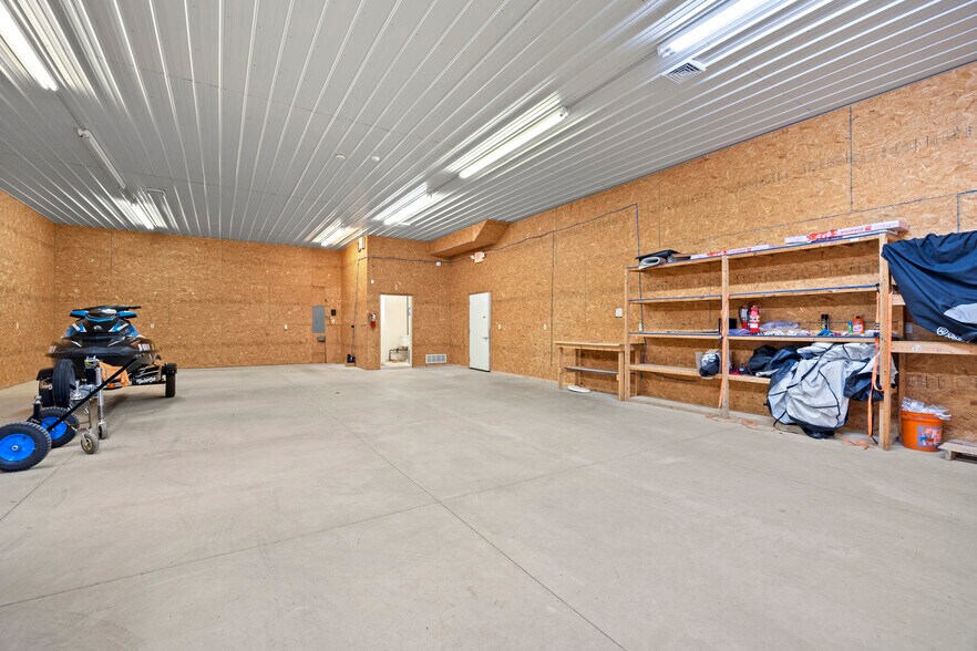 More Photos Of 1200 S Hartshorn Rd, Lakeside Marblehead Warehouse For Sale