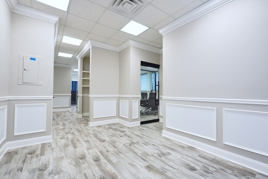 More Photos Of 260 Christopher Ln, Staten Island Medical For Lease